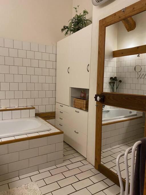 Charming Village House With Roof Top Terrace! Thezan-les-Beziers Экстерьер фото